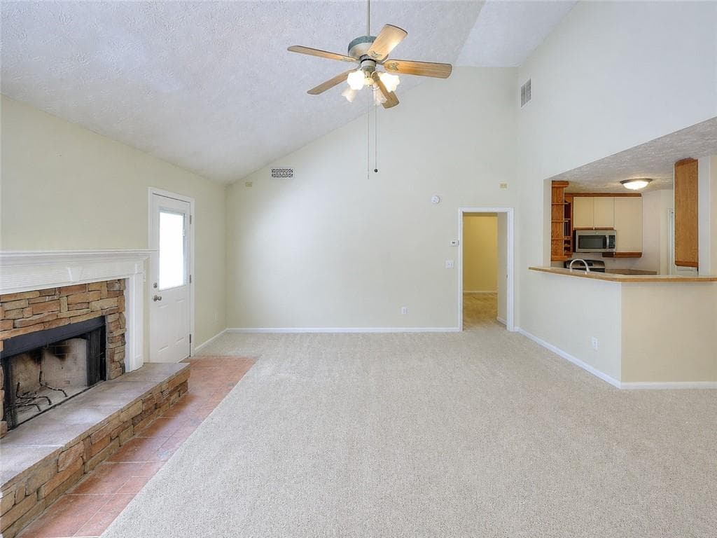 3 bedroom, 2 bathroom, 1,633 sq ft single family residence for sale at 2875 New Hope Road, Dacula, GA 30019 — photo 5
