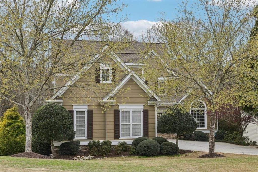 4 bedroom, 3 bathroom, 3,579 sq ft single family residence for sale at 1985 Silverstone Drive, Lawrenceville, GA 30045 — photo 2