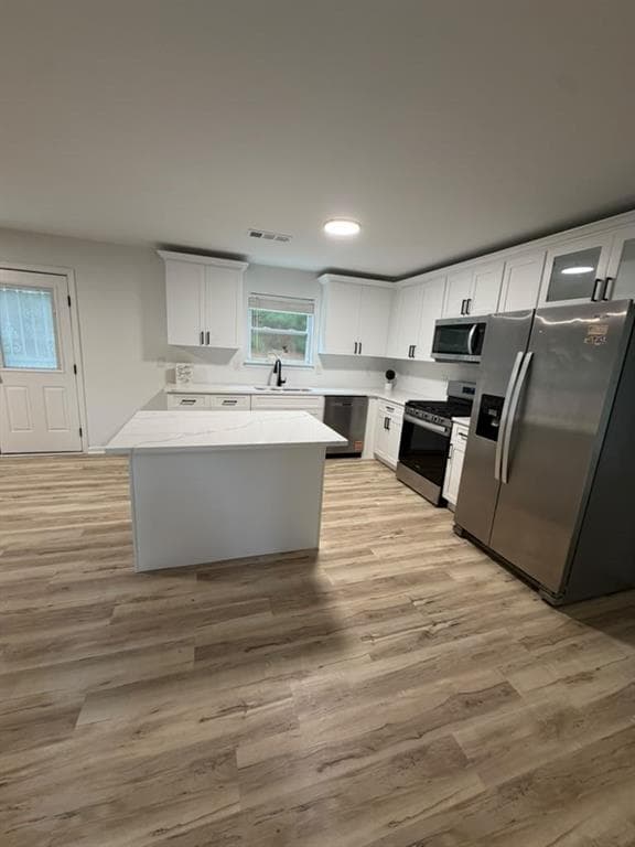 6 bedroom, 3 bathroom, 3,486 sq ft single family residence for rent at 320 Oxnard Circle, Atlanta, GA 30331 for $3,500 a month — photo 4
