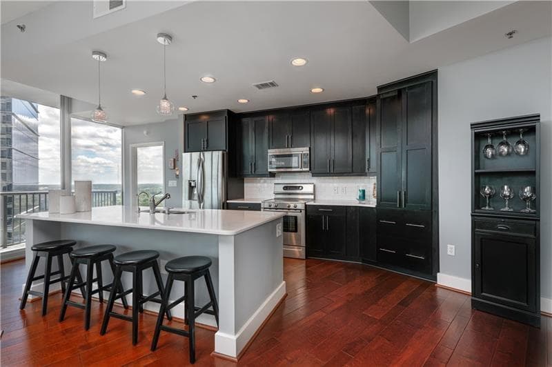 2 bedroom, 3 bathroom, 1,505 sq ft condominium for rent at 1080 Peachtree Street 2303, Atlanta, GA 30309 for $3,800 a month — photo 2