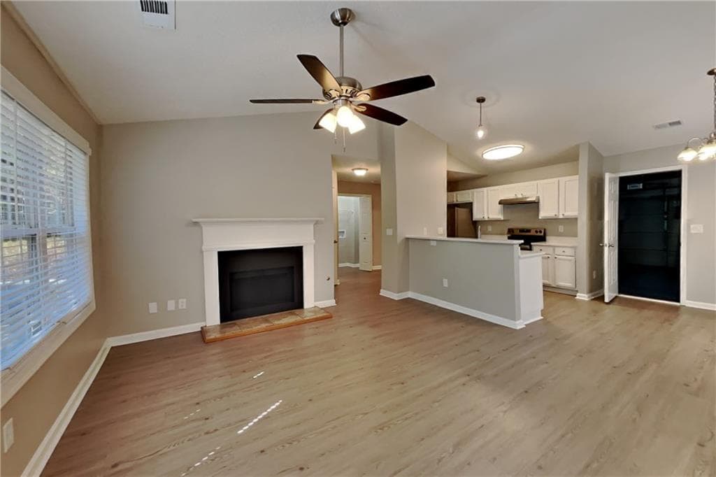 3 bedroom, 2 bathroom, 1,264 sq ft single family residence for rent at 281 Bainbridge Circle, Dallas, GA 30132 for $1,725 a month — photo 4
