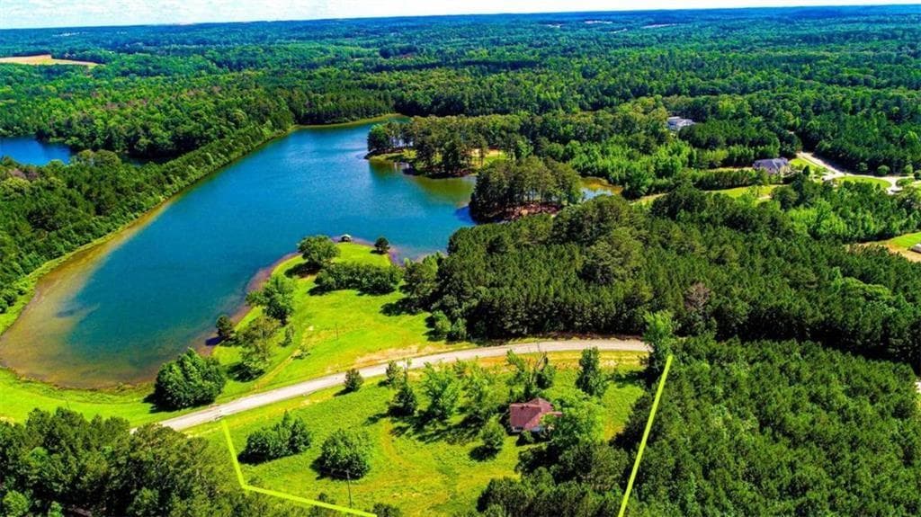 3 bedroom, 2 bathroom single family residence for sale at 4209 Giverny Boulevard, Fairburn, GA 30213 — photo 8