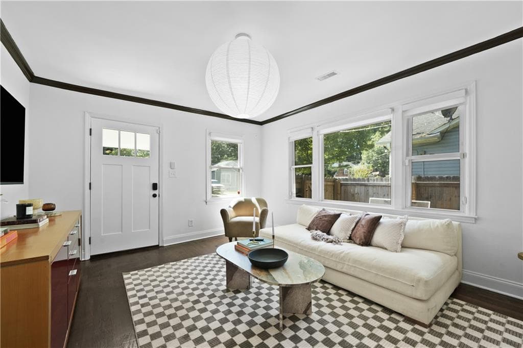 3 bedroom, 2 bathroom, 1,050 sq ft single family residence for sale at 1099 Harwell Street, Atlanta, GA 30314 — photo 9