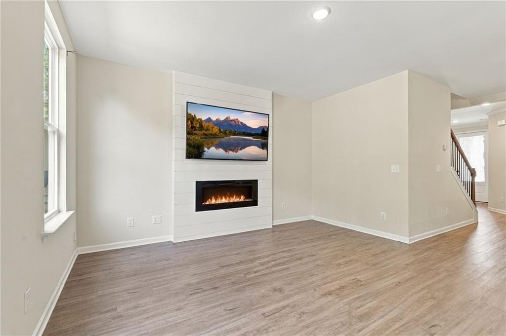 3 bedroom, 3 bathroom, 2,366 sq ft townhouse for sale at 1157 Lucan Lane, Lawrenceville, GA 30043 — photo 10