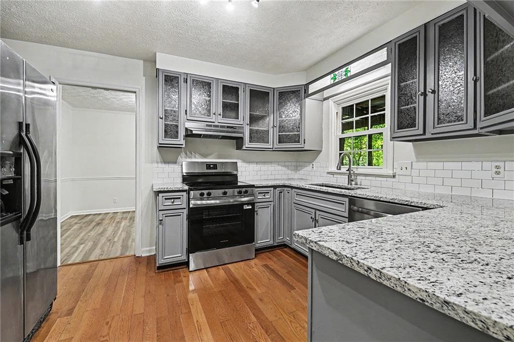 4 bedroom, 3 bathroom, 1,892 sq ft single family residence for sale at 201 Hunting Creek Drive, Marietta, GA 30068 — photo 8