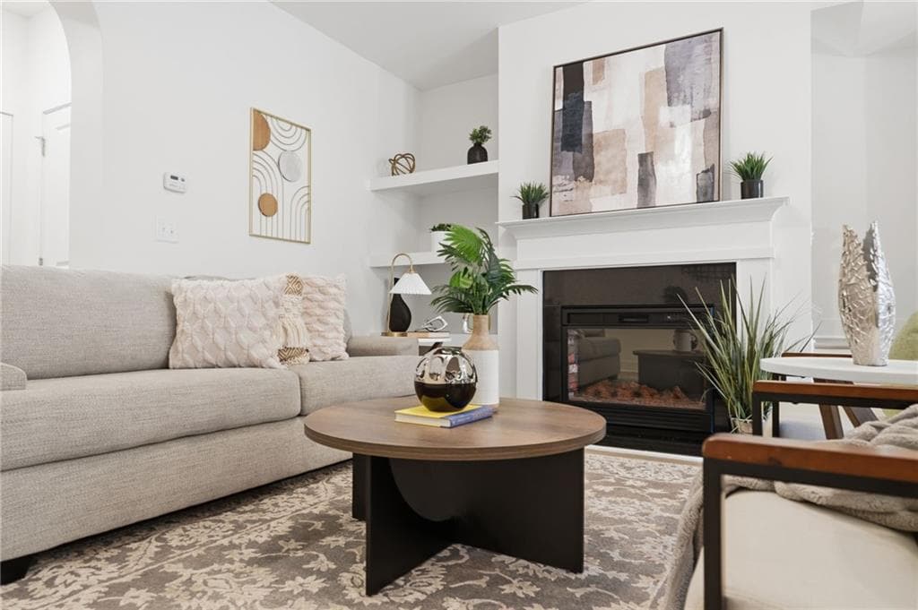 3 bedroom, 3 bathroom, 1,600 sq ft townhouse for rent at 5768 Calle Vista Drive, Lithonia, GA 30058 for $2,150 a month — photo 7