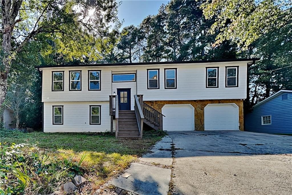 4 bedroom, 3 bathroom, 2,264 sq ft single family residence for rent at 2460 Wagon Trace, Duluth, GA 30096 for $2,440 a month — photo 1 of 19