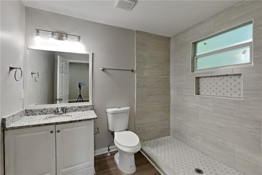 4 bedroom, 3 bathroom, 2,264 sq ft single family residence for rent at 2460 Wagon Trace, Duluth, GA 30096 for $2,440 a month — photo 9