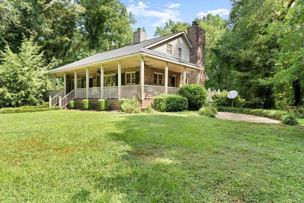 4 bedroom, 4 bathroom, 2,415 sq ft single family residence for sale at 151 Evans Road, Milner, GA 30257 — photo 5