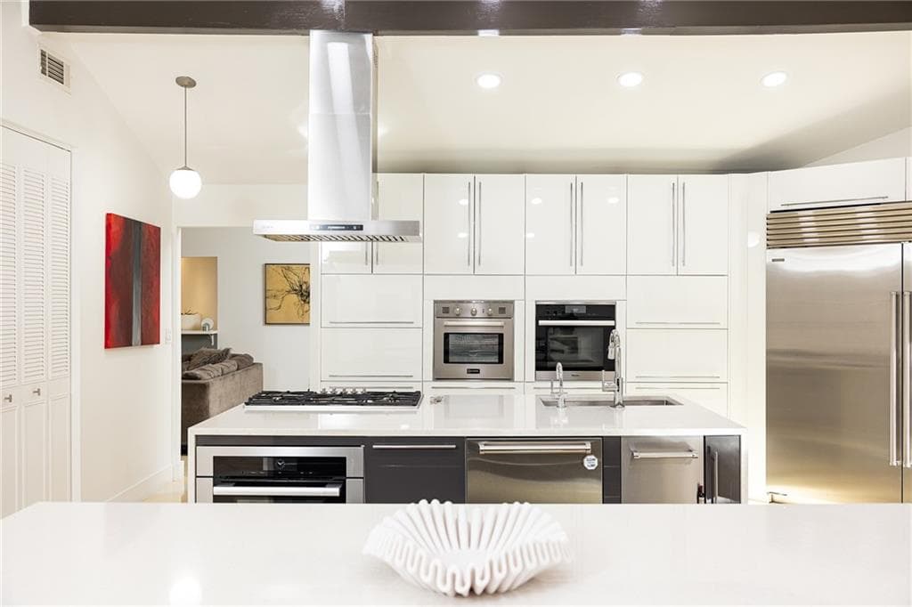 4 bedroom, 3 bathroom, 3,312 sq ft single family residence under contract at 5865 Long Island Drive, Sandy Springs, GA 30328 — photo 7