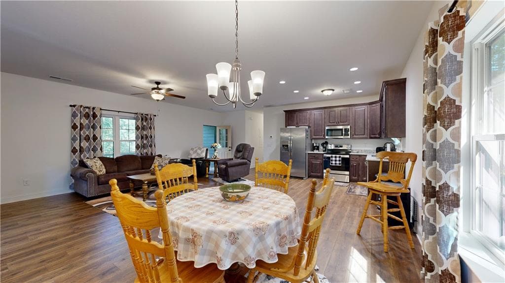 3 bedroom, 2 bathroom, 1,344 sq ft single family residence for sale at 33 Fischer Lane, Ellijay, GA 30540 — photo 9