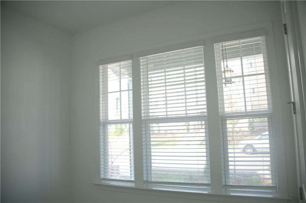 5 bedroom, 4 bathroom, 2,900 sq ft single family residence for rent at 4381 Encore Blvd, Duluth, GA 30097 for $3,650 a month — photo 3