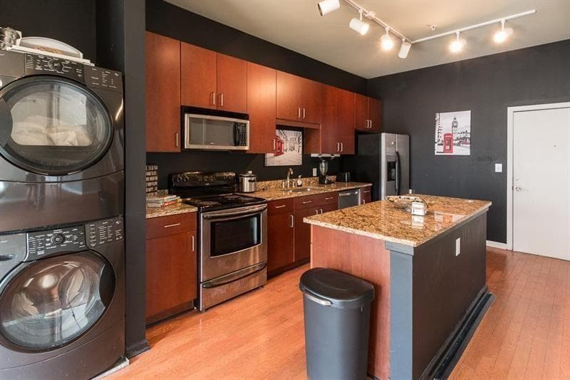1 bedroom, 1 bathroom, 703 sq ft condominium for rent at 5300 PEACHTREE Road 2110, Chamblee, GA 30341 for $1,600 a month — photo 10