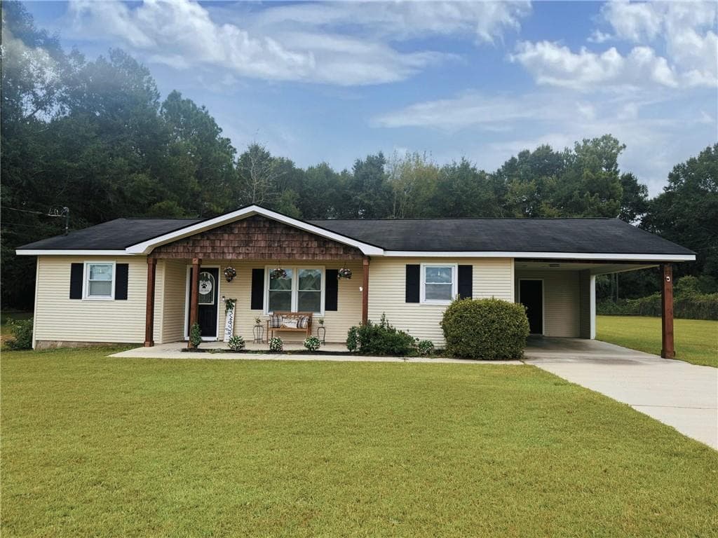 3 bedroom, 2 bathroom, 1,264 sq ft single family residence for sale at 320 Langston Road, Perry, GA 31069