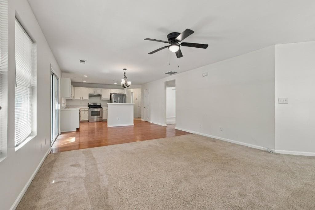3 bedroom, 2 bathroom, 1,500 sq ft single family residence for sale at 7595 Waverly Loop, South Fulton, GA 30213 — photo 7