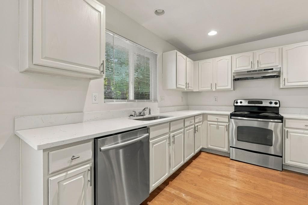 3 bedroom, 2 bathroom, 1,500 sq ft single family residence for sale at 7595 Waverly Loop, South Fulton, GA 30213 — photo 8