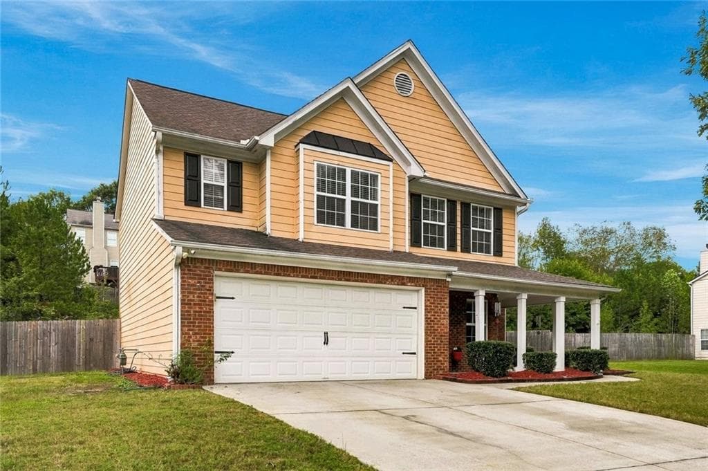 4 bedroom, 3 bathroom, 2,128 sq ft single family residence for sale at 825 Shannon Road, Loganville, GA 30052 — photo 4