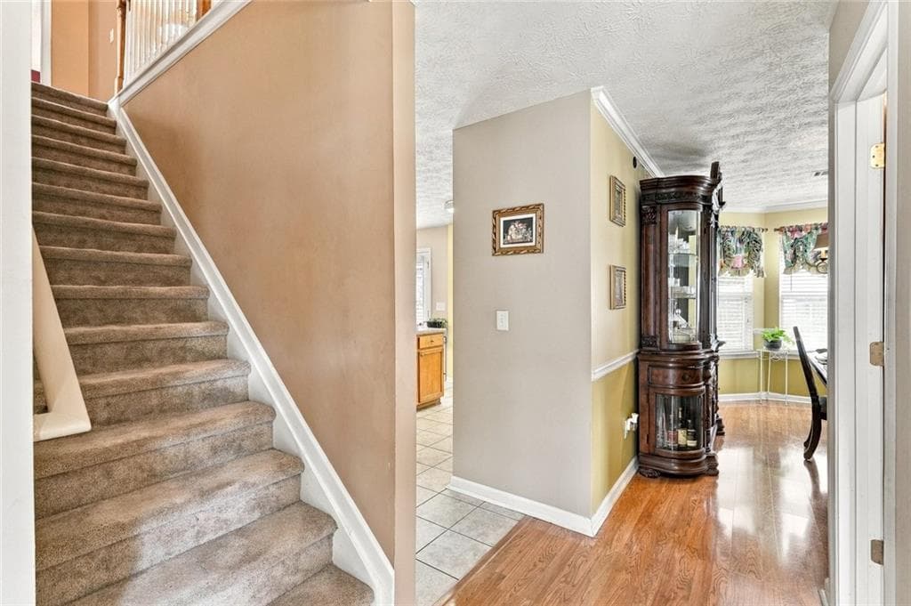 4 bedroom, 3 bathroom, 2,128 sq ft single family residence for sale at 825 Shannon Road, Loganville, GA 30052 — photo 6