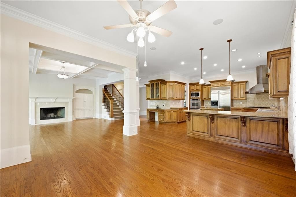 7 bedroom, 7 bathroom, 7,852 sq ft single family residence for sale at 270 Trimble Crest Drive, Sandy Springs, GA 30342 — photo 6