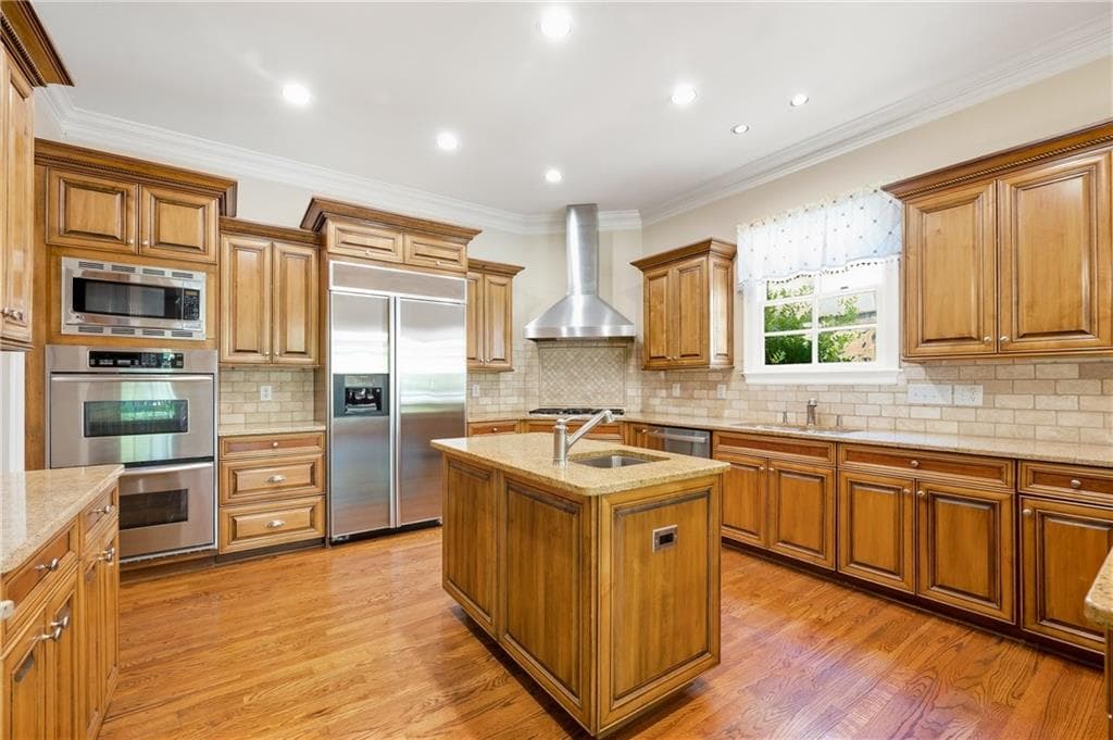 7 bedroom, 7 bathroom, 7,852 sq ft single family residence for sale at 270 Trimble Crest Drive, Sandy Springs, GA 30342 — photo 7