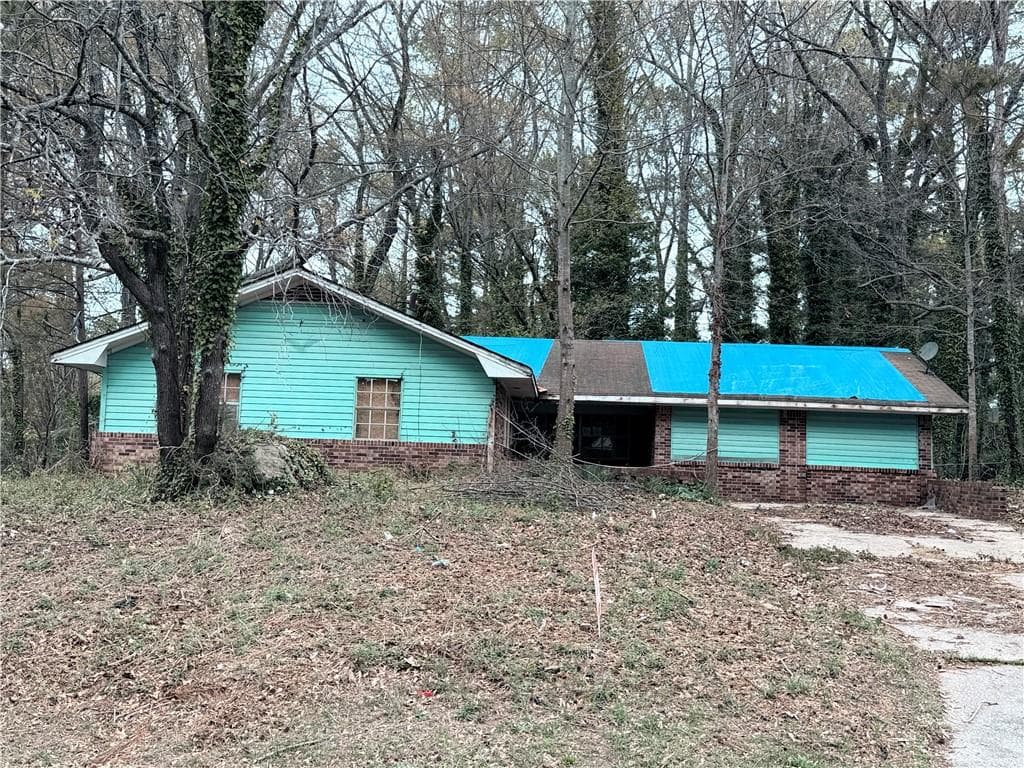 3 bedroom, 2 bathroom, 1,654 sq ft single family residence for sale at 2430 Cheryl Lynne Lane, Atlanta, GA 30349