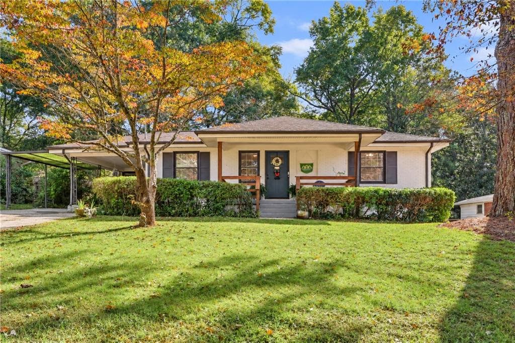 3 bedroom, 2 bathroom, 1,653 sq ft single family residence for sale at 1188 Russell Drive, Decatur, GA 30030 — photo 2