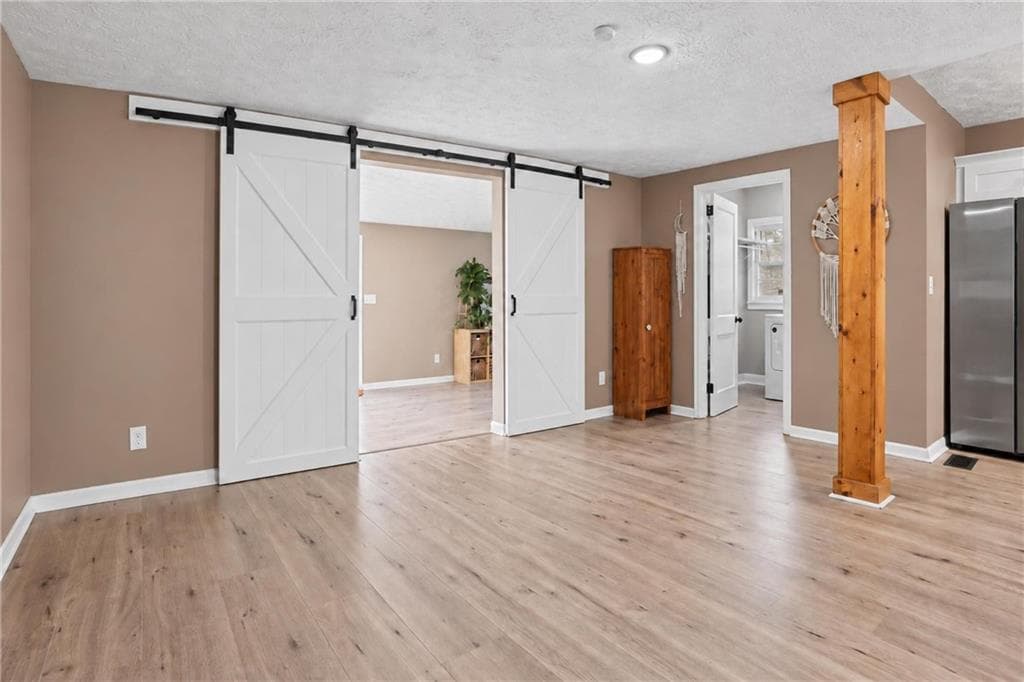 3 bedroom, 2 bathroom, 1,653 sq ft single family residence for sale at 1188 Russell Drive, Decatur, GA 30030 — photo 7