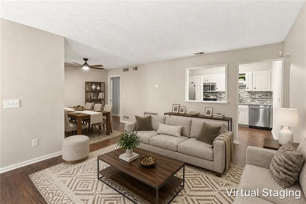2 bedroom, 2 bathroom, 1,170 sq ft condominium for sale at 1442 Branch Drive, Tucker, GA 30084 — photo 3