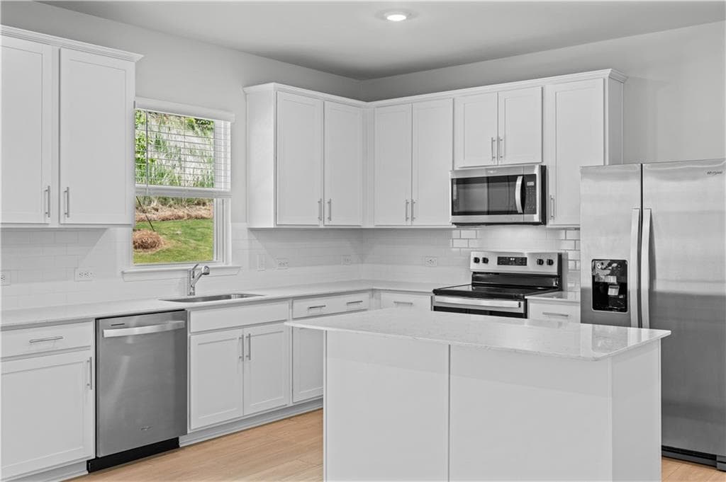 4 bedroom, 3 bathroom, 2,322 sq ft single family residence for sale at 3096 Orwell Drive, Gainesville, GA 30507 — photo 9