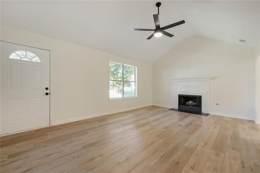 3 bedroom, 2 bathroom, 1,808 sq ft single family residence for sale at 77 Cobbler Drive, Newnan, GA 30265 — photo 4