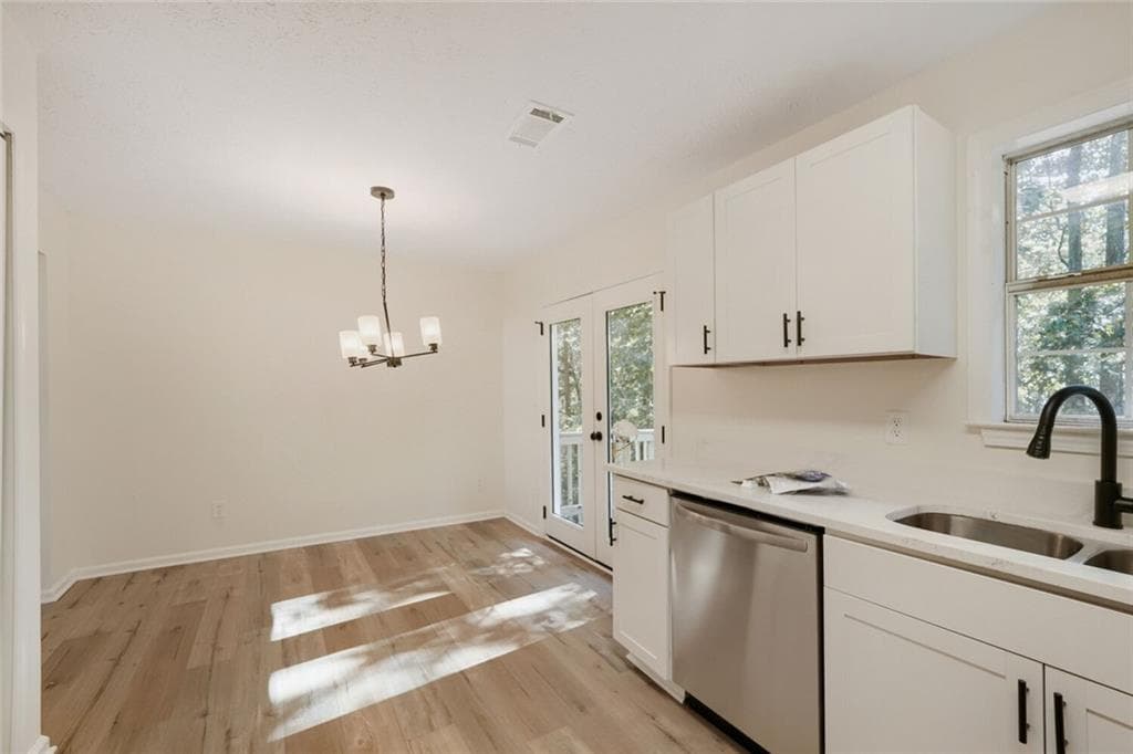 3 bedroom, 2 bathroom, 1,808 sq ft single family residence for sale at 77 Cobbler Drive, Newnan, GA 30265 — photo 7