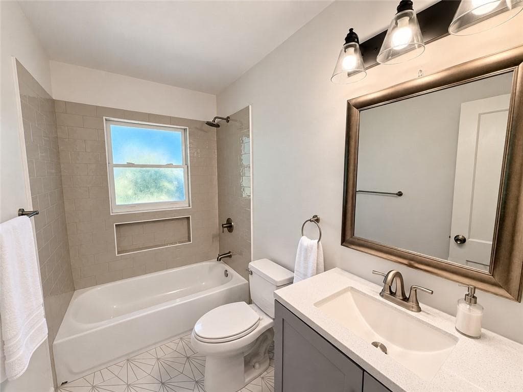 3 bedroom, 1 bathroom, 1,050 sq ft single family residence for rent at 1438 Midlawn Drive, Decatur, GA 30032 for $1,850 a month — photo 10