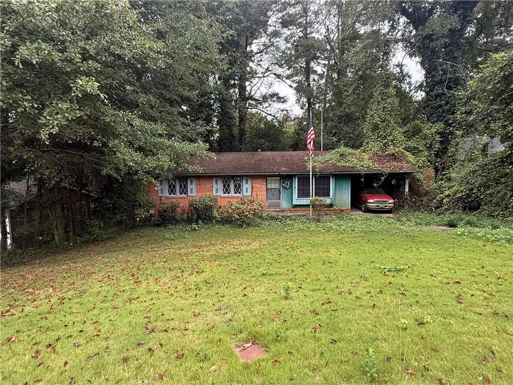 3 bedroom, 2 bathroom, 1,144 sq ft single family residence under contract at 2072 Glenroy Drive, Smyrna, GA 30080