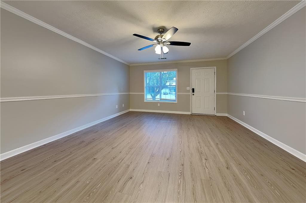 3 bedroom, 2 bathroom, 1,481 sq ft single family residence for rent at 3920 Carlton Cove Court, Loganville, GA 30052 for $1,850 a month — photo 2