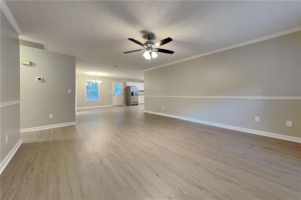 3 bedroom, 2 bathroom, 1,481 sq ft single family residence for rent at 3920 Carlton Cove Court, Loganville, GA 30052 for $1,850 a month — photo 3