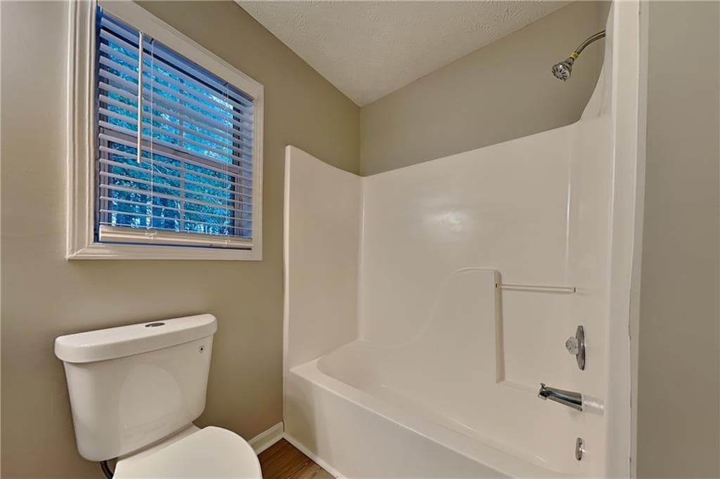 3 bedroom, 2 bathroom, 1,481 sq ft single family residence for rent at 3920 Carlton Cove Court, Loganville, GA 30052 for $1,850 a month — photo 10