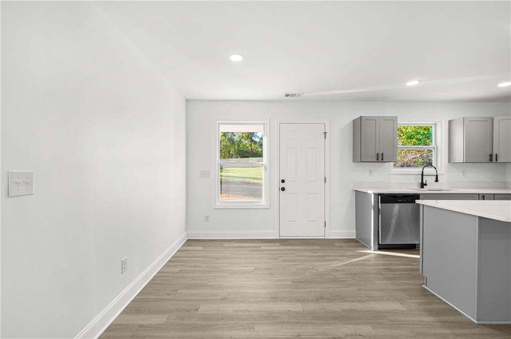 3 bedroom, 2 bathroom, 1,118 sq ft single family residence for sale at 1086 W Adrian Circle, Conyers, GA 30094 — photo 9