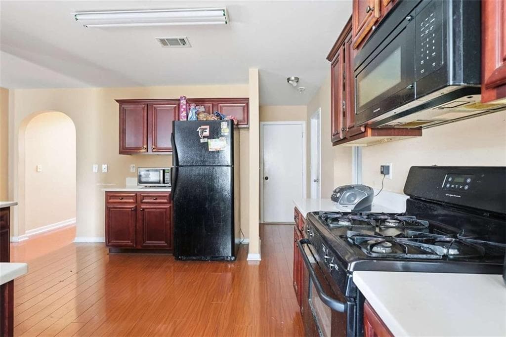 5 bedroom, 3 bathroom, 3,020 sq ft single family residence for sale at 7562 Bowhead Court, Fairburn, GA 30213 — photo 8