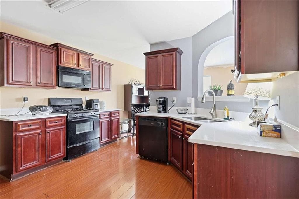 5 bedroom, 3 bathroom, 3,020 sq ft single family residence for sale at 7562 Bowhead Court, Fairburn, GA 30213 — photo 9