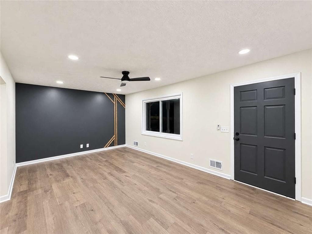 3 bedroom, 2 bathroom, 1,400 sq ft single family residence under contract at 831 Sage Lane, Conyers, GA 30012 — photo 5