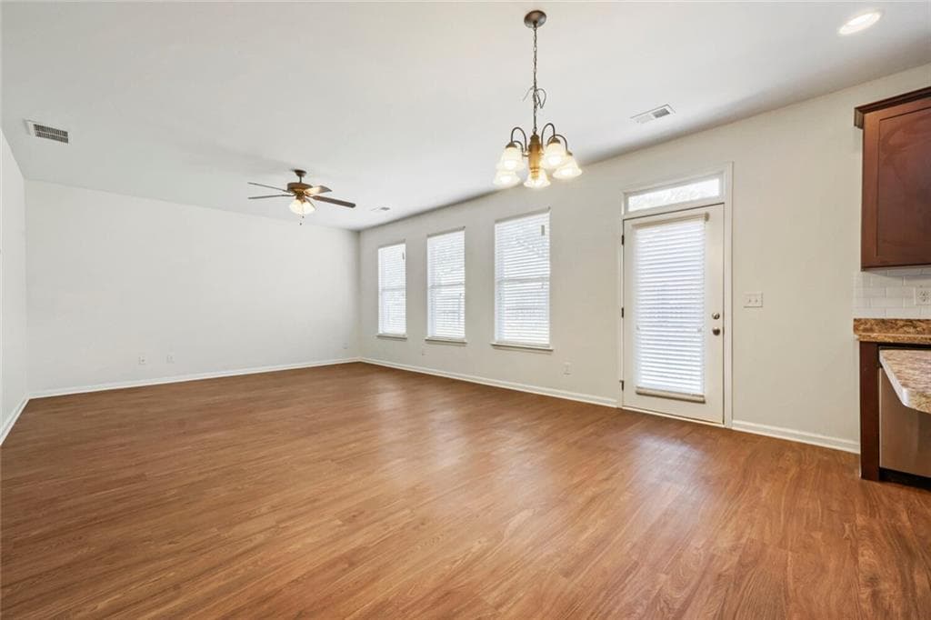 3 bedroom, 3 bathroom, 2,072 sq ft single family residence for sale at 6320 Headwaters Way, Rex, GA 30273 — photo 6