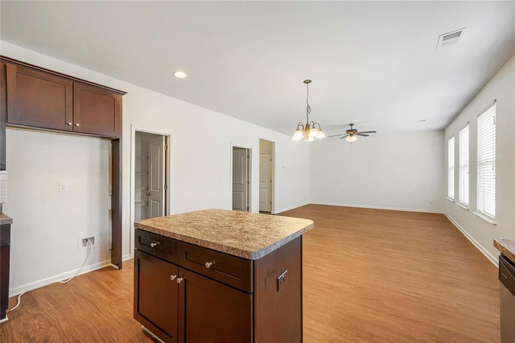 3 bedroom, 3 bathroom, 2,072 sq ft single family residence for sale at 6320 Headwaters Way, Rex, GA 30273 — photo 8