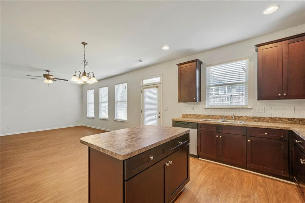 3 bedroom, 3 bathroom, 2,072 sq ft single family residence for sale at 6320 Headwaters Way, Rex, GA 30273 — photo 9