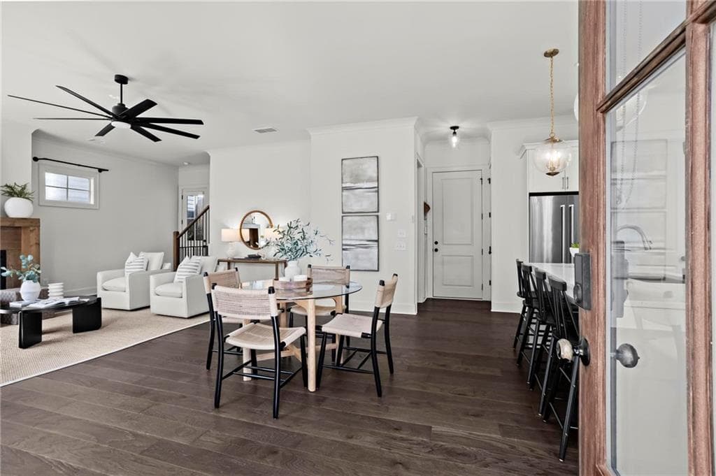 3 bedroom, 3 bathroom, 2,234 sq ft single family residence under contract at 646 Juneberry Lane, Atlanta, GA 30316 — photo 3