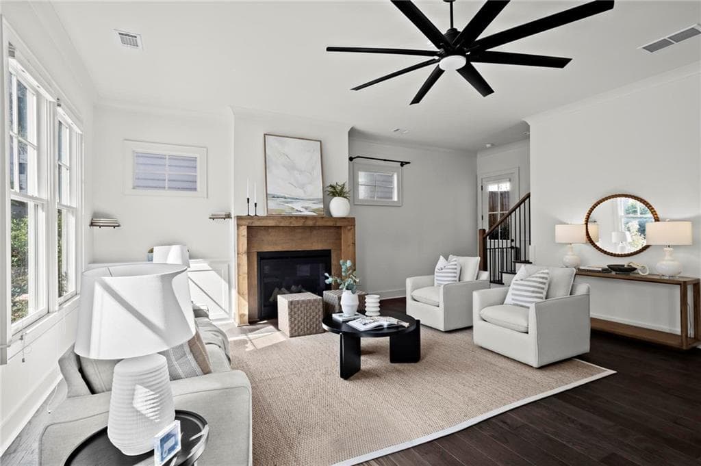 3 bedroom, 3 bathroom, 2,234 sq ft single family residence under contract at 646 Juneberry Lane, Atlanta, GA 30316 — photo 5