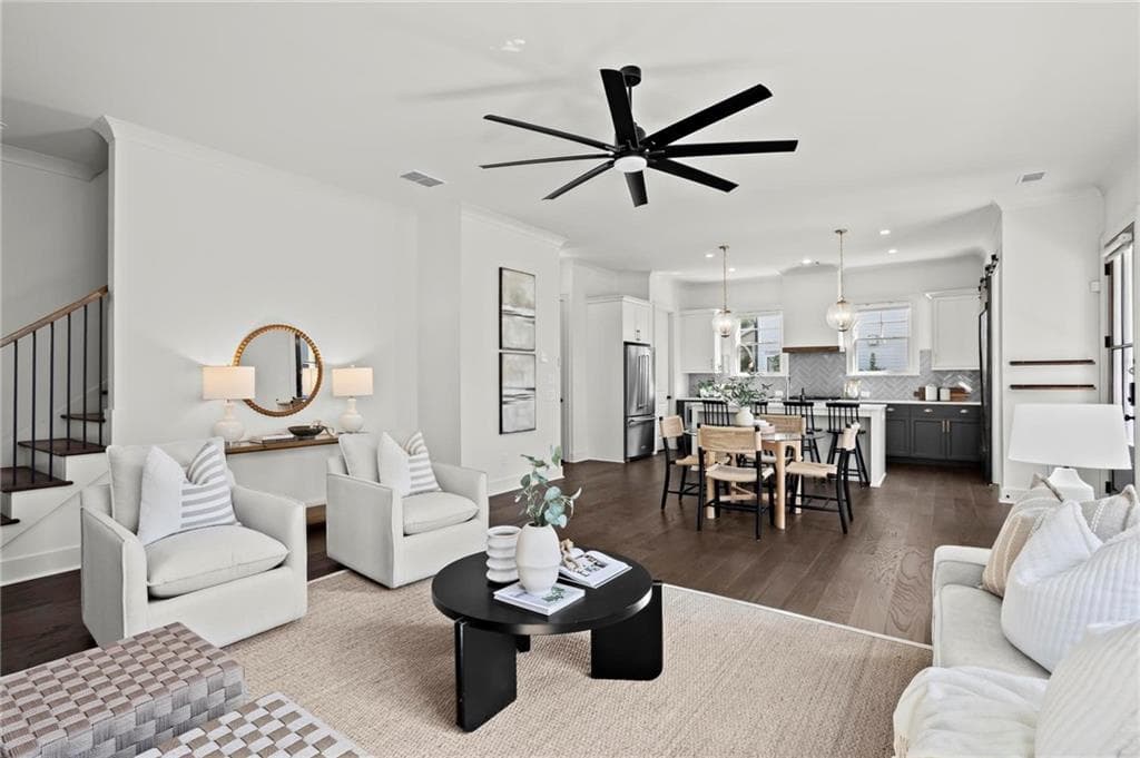 3 bedroom, 3 bathroom, 2,234 sq ft single family residence under contract at 646 Juneberry Lane, Atlanta, GA 30316 — photo 6