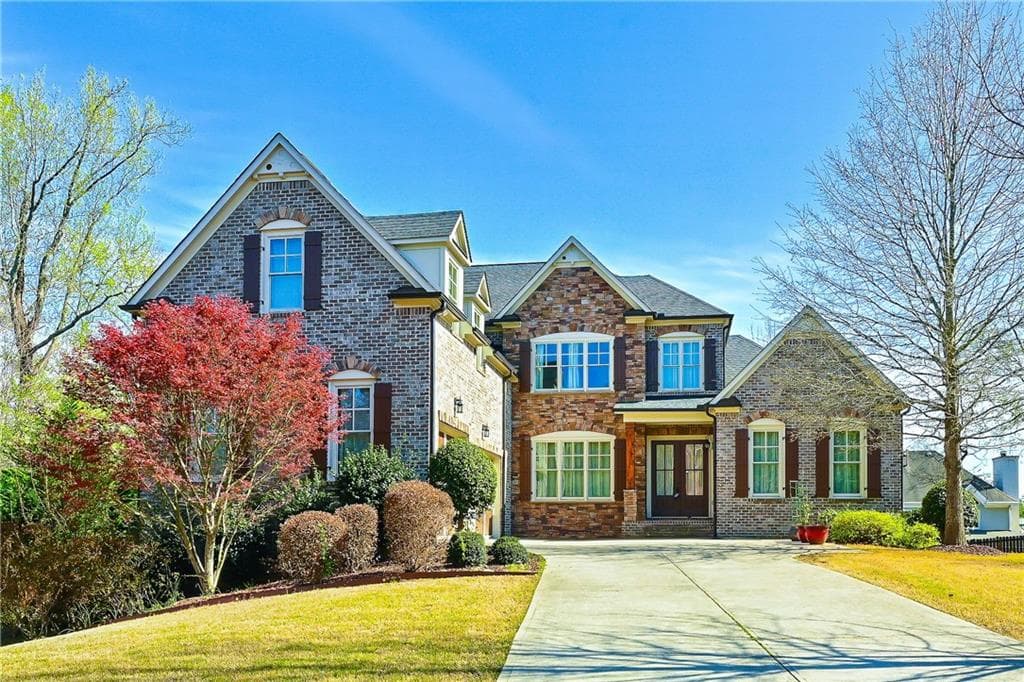 5 bedroom, 5 bathroom, 5,084 sq ft single family residence for rent at 10300 Meadow Crest Lane, Johns Creek, GA 30022 for $5,900 a month — photo 1 of 68