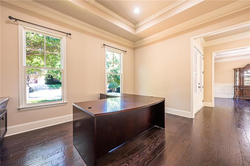 5 bedroom, 5 bathroom, 5,084 sq ft single family residence for rent at 10300 Meadow Crest Lane, Johns Creek, GA 30022 for $5,900 a month — photo 8