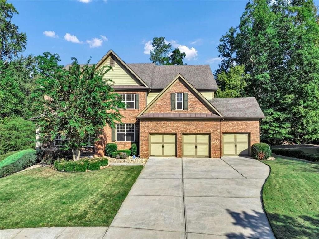 6 bedroom, 5 bathroom, 5,652 sq ft single family residence for sale at 6212 Bentgrass Place, Locust Grove, GA 30248 — photo 2