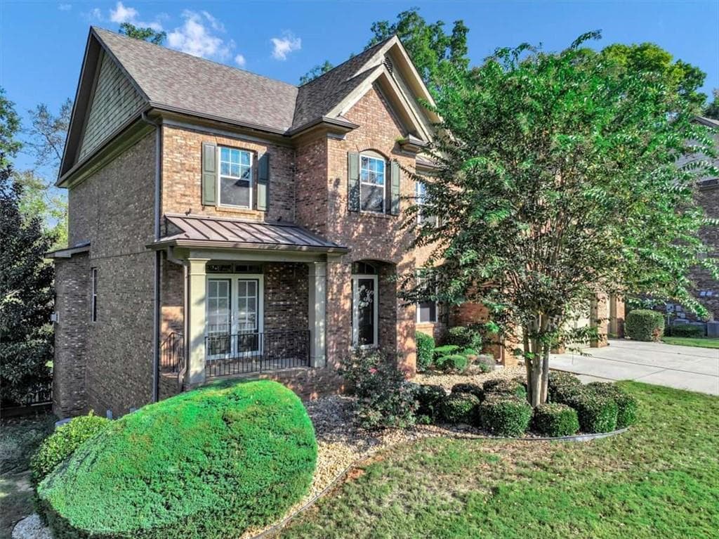 6 bedroom, 5 bathroom, 5,652 sq ft single family residence for sale at 6212 Bentgrass Place, Locust Grove, GA 30248 — photo 3